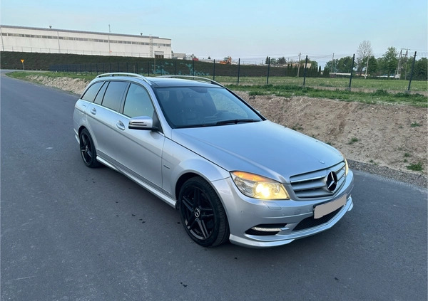 Mercedes-Benz Klasa C cena 32900 przebieg: 321000, rok produkcji 2009 z Suchowola małe 254